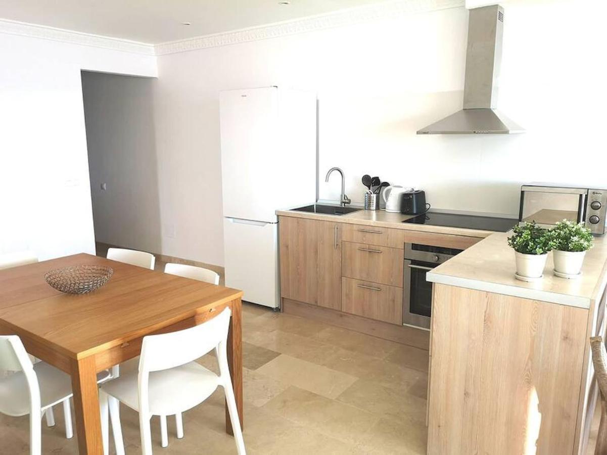 Amazing 3Bedroom Flat With Seafront Views & Pool By Sharingco Marbella Exteriör bild