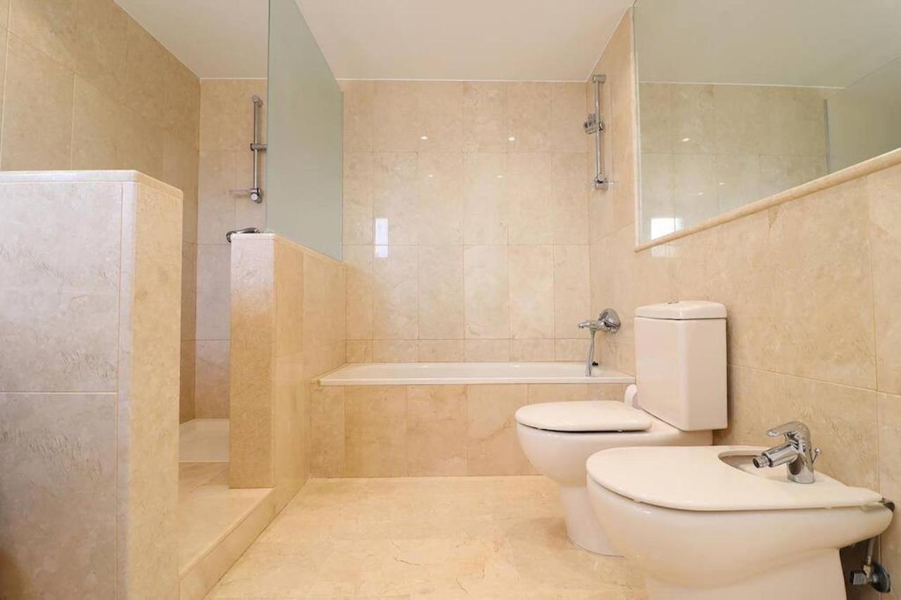 Amazing 3Bedroom Flat With Seafront Views & Pool By Sharingco Marbella Exteriör bild