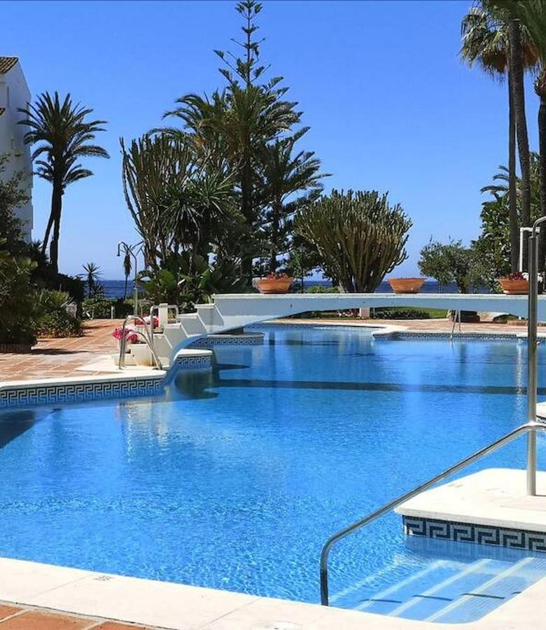 Amazing 3Bedroom Flat With Seafront Views & Pool By Sharingco Marbella Exteriör bild